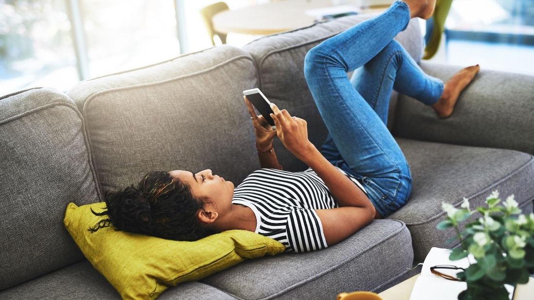 Center for Shared Insight Scrolling & The Couch Potato Effect